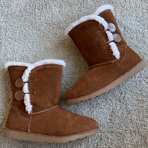Chestnut Plush Sherpa Fur Suede‎ Leather Button Brown ugg style Boots Size 10